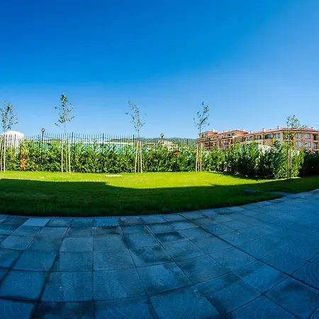 Premier Club - Full Board 4* サニービーチ