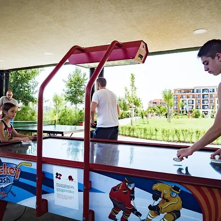 ホテル Premier Club - Full Board 4*